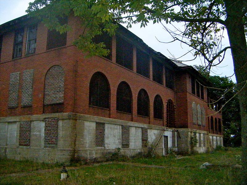 Image of a TB ward at Athens Lunatic Asylum via Wikimedia Commons